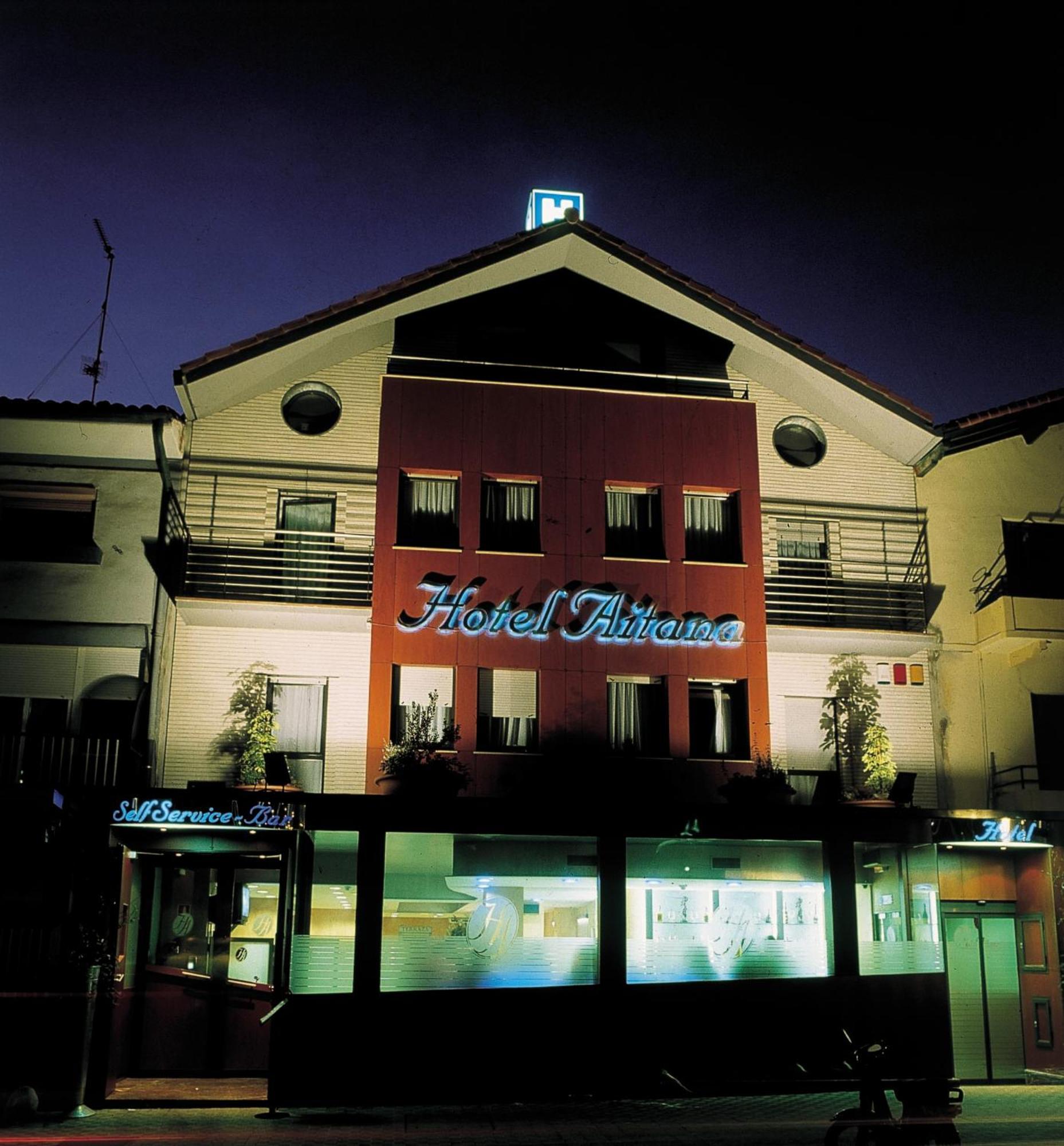 Hotel Aitana อีรุน ภายนอก รูปภาพ