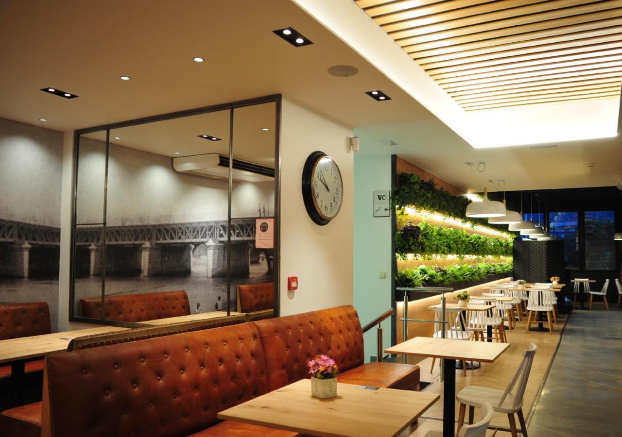 Hotel Aitana อีรุน ภายนอก รูปภาพ