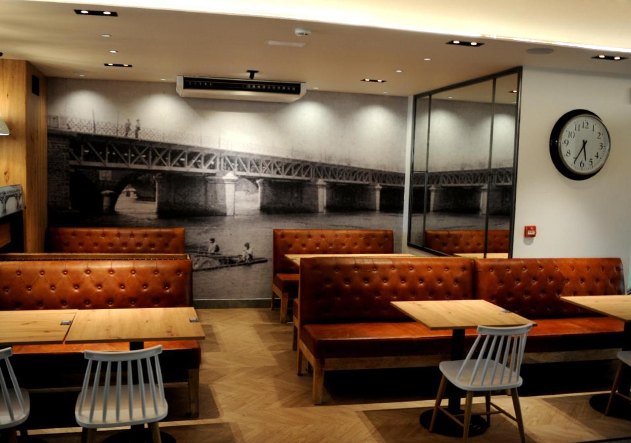 Hotel Aitana อีรุน ภายนอก รูปภาพ